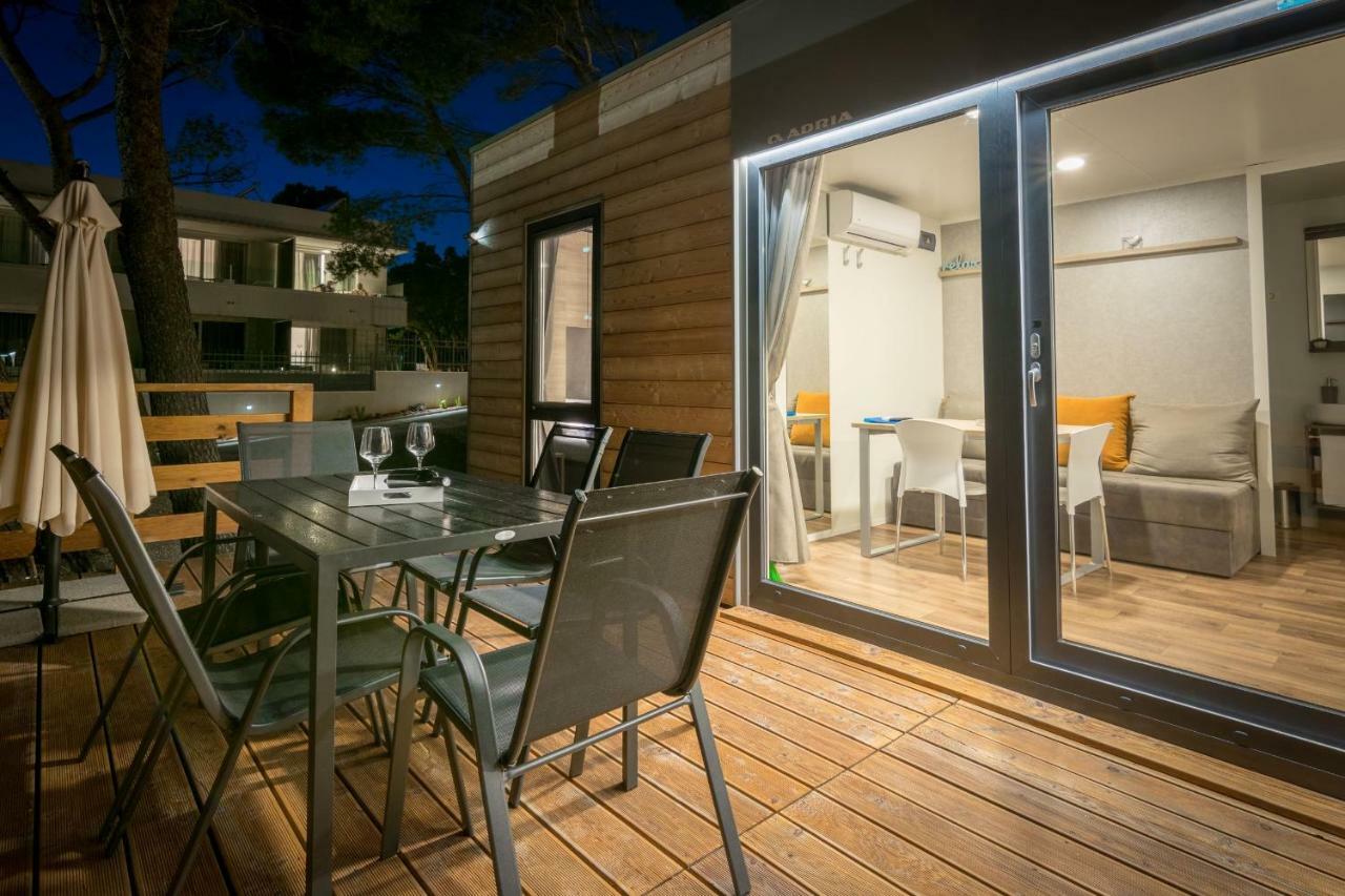 Apartments And Mobile Homes Makarska Exterior foto